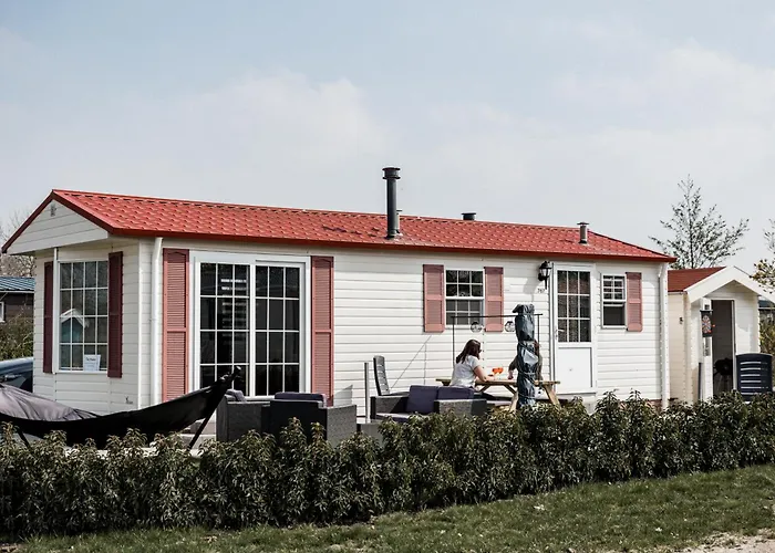 Chalet Zeeuws Genieten In Baarland, Zeeland