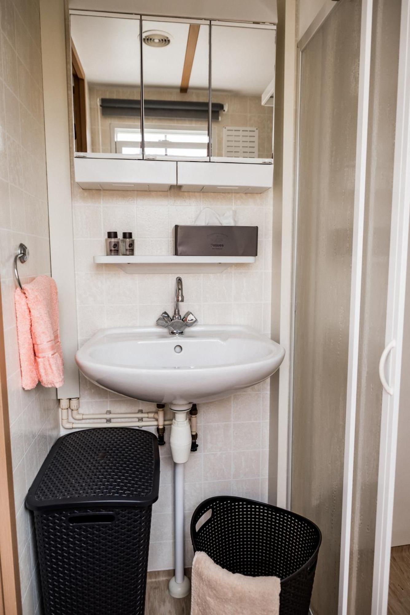 Chalet Zeeuws Genieten In Baarland, Zeeland